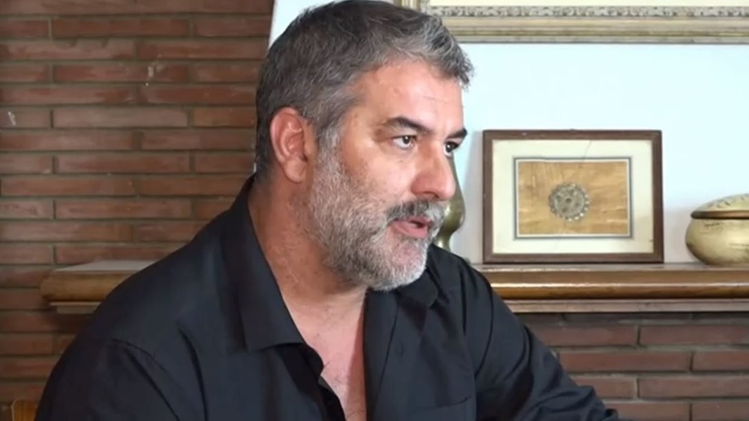 Βασίλης Μπισμπίκης για τη σχέση του με τη Δέσποινα Βανδή: "Θα κάνω ό,τι γουστάρω"