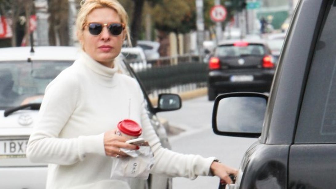 Showbiz Report
: Στιγμές από την καθημερινότητα των επωνύμων