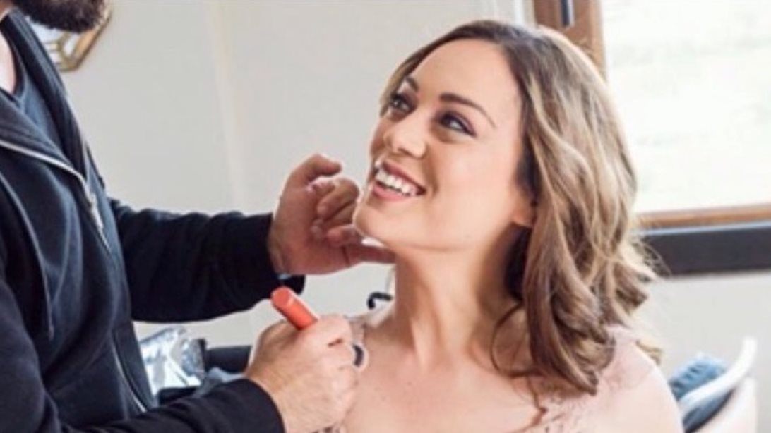 Μπάγια Αντωνοπούλου 
: Ποζάρει με το κίτρινο hot bikini της και ρίχνει το Instagram