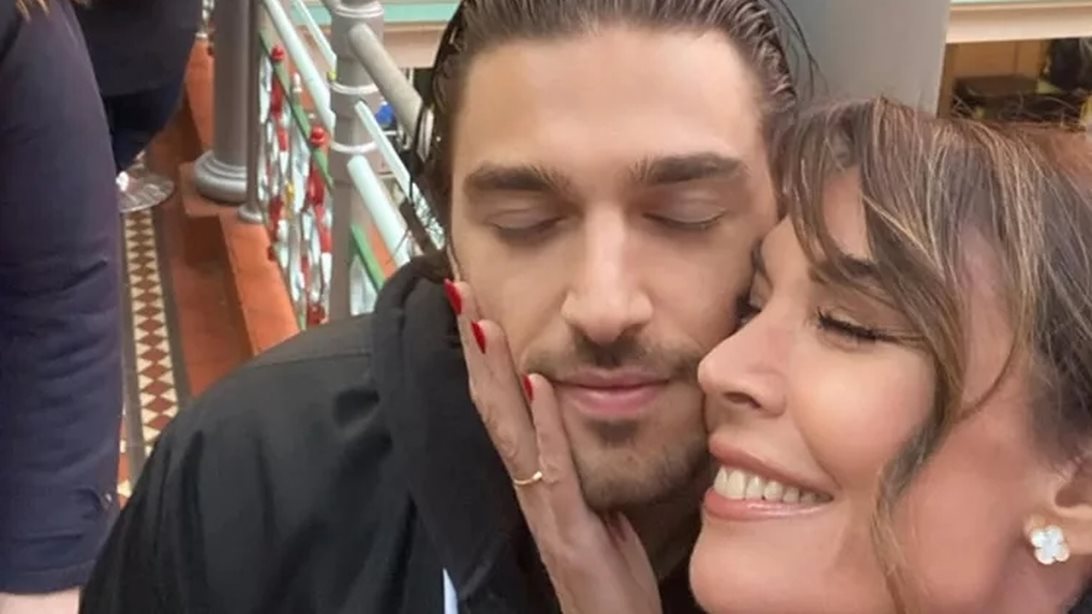 Τατιάνα Στεφανίδου &amp; Νίκος Ευαγγελάτος σε απόδραση στο Λονδίνο με τον γιο τους, Νικόλα