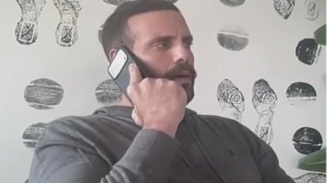 Ο Νίκος Παππάς σε νέα δήλωση για το επεισόδιο με τον δημοσιογράφο: "Έκανε χυδαίο σχόλιο για προσωπικό μου θέμα"