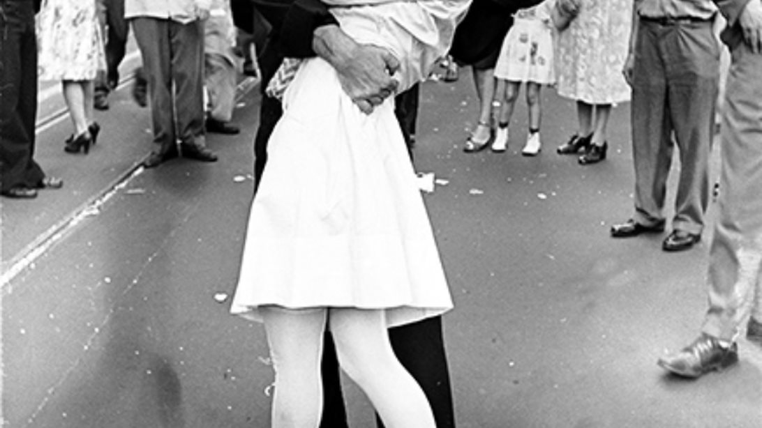 Αθηναΐς Νέγκα: The Blog: Post #20: «Που είναι ο ναύτης σου;»