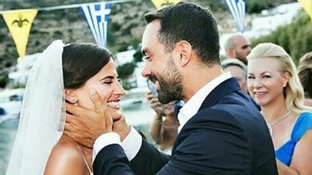 Χριστίνα Μπόμπα: Η εντυπωσιακή φωτογραφία από τη βραδιά του γάμου και τα τρυφερά λόγια στον Σάκη Τανιμανίδη