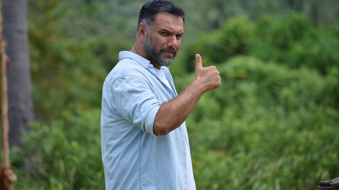 Γρηγόρης Αρναούτογλου: Κι όμως μας είχε προϊδεάσει για την επιστροφή του «Όμορφου Κόσμου»