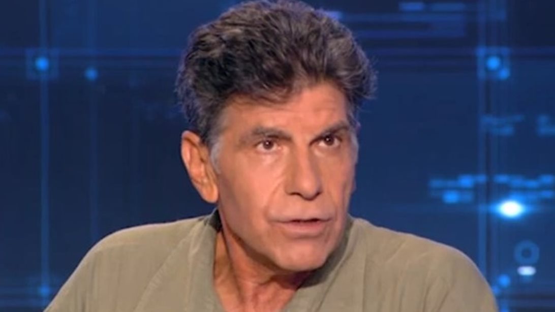 Γιάννης Μπέζος: «Αυτό ήταν το μεγάλο λάθος που έκανε η Αλίκη Βουγιουκλάκη»