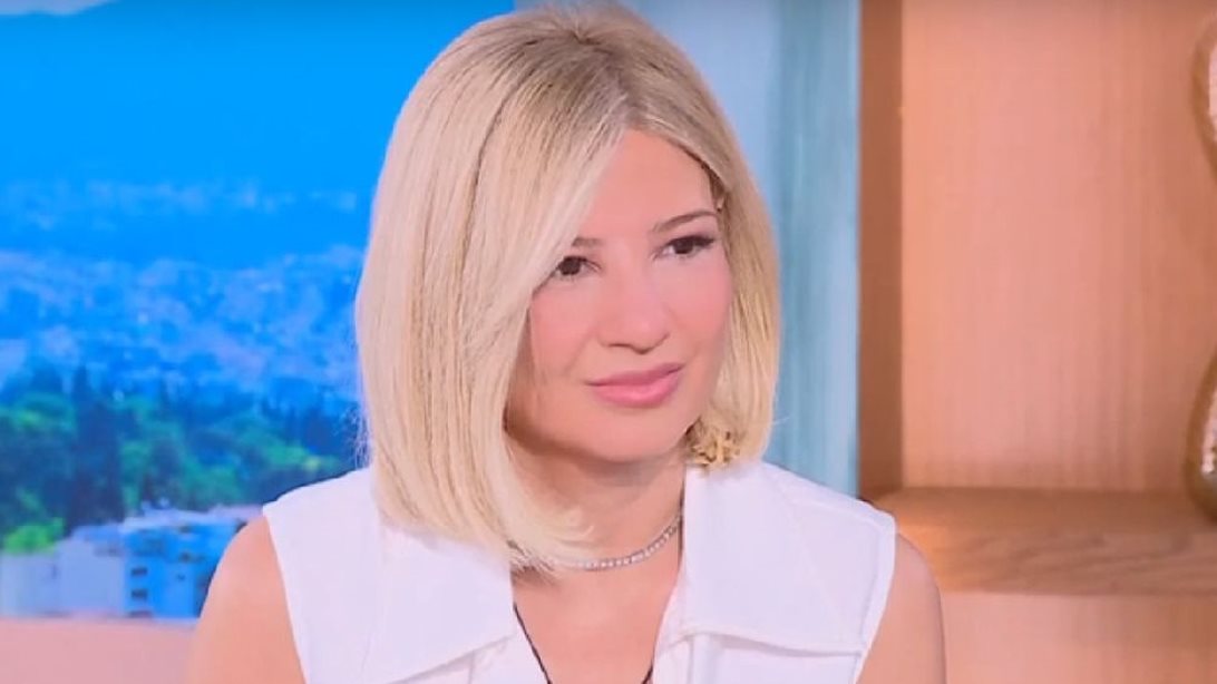 Φαίη Σκορδά: &quot;Πάντα είμαι σε αμηχανία όταν συμβαίνει - Είσαι φίλη και σε έχω μέσα στην καρδιά μου&quot;