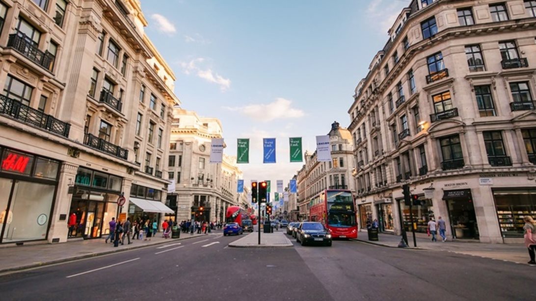 Oxford Street: Θα έχει και επίσημα πεζοδρομηθεί μέχρι το τέλος του 2018
