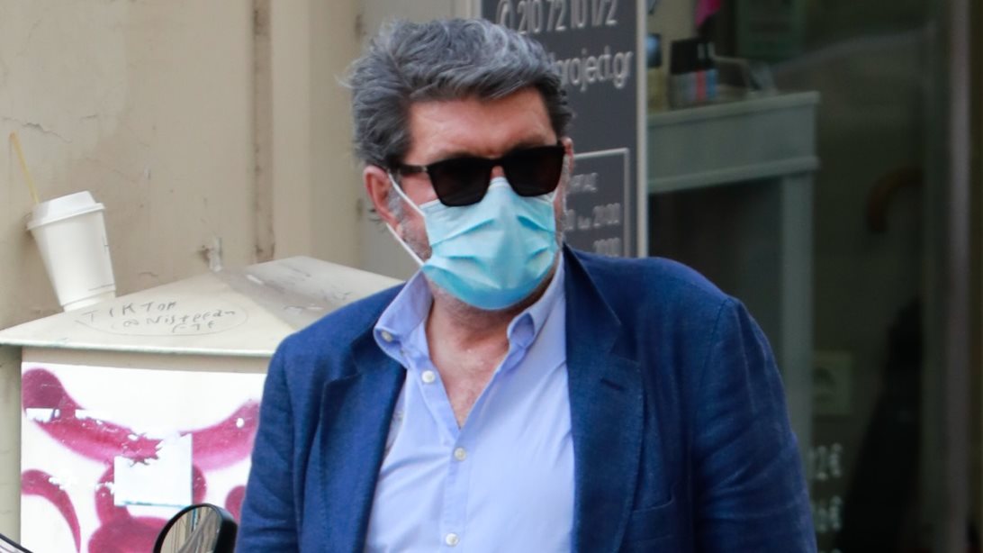 Ο Γιάννης Λάτσιος σε μια σπάνια δημόσια εμφάνιση