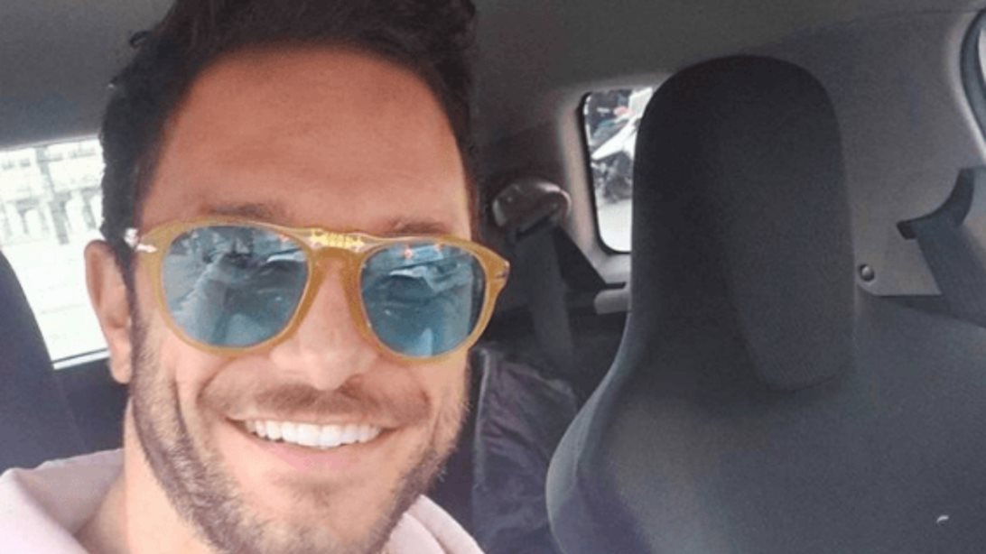 Ευθύμης Ζησάκης : Δείτε πλάνα από το εργένικο σπίτι του στο Παλαιό Φάληρο
