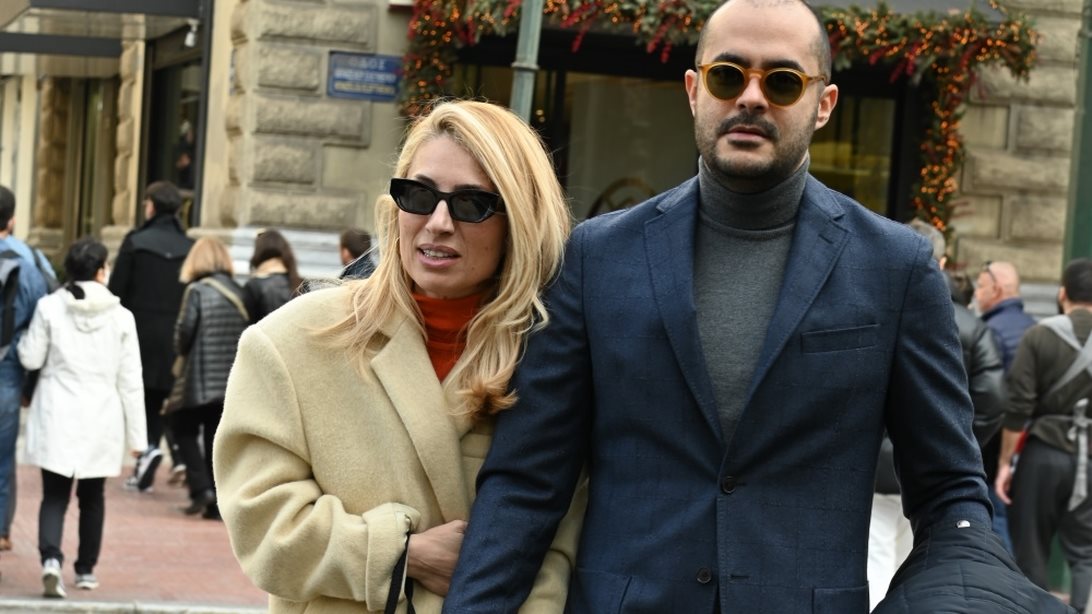 Η Μαρία Ηλιάκη και ο Στέλιος Μανουσάκης μετακομίζουν | Τα πρώτα πλάνα από το νέο τους σπίτι