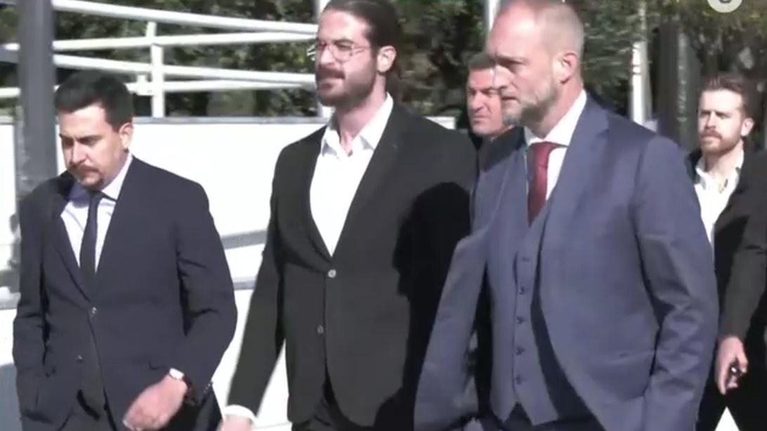 Στα δικαστήρια Τρίπολης ο Άρης Μουγκοπέτρος - Σήμερα η δίκη για ενδοοικογενειακή απειλή