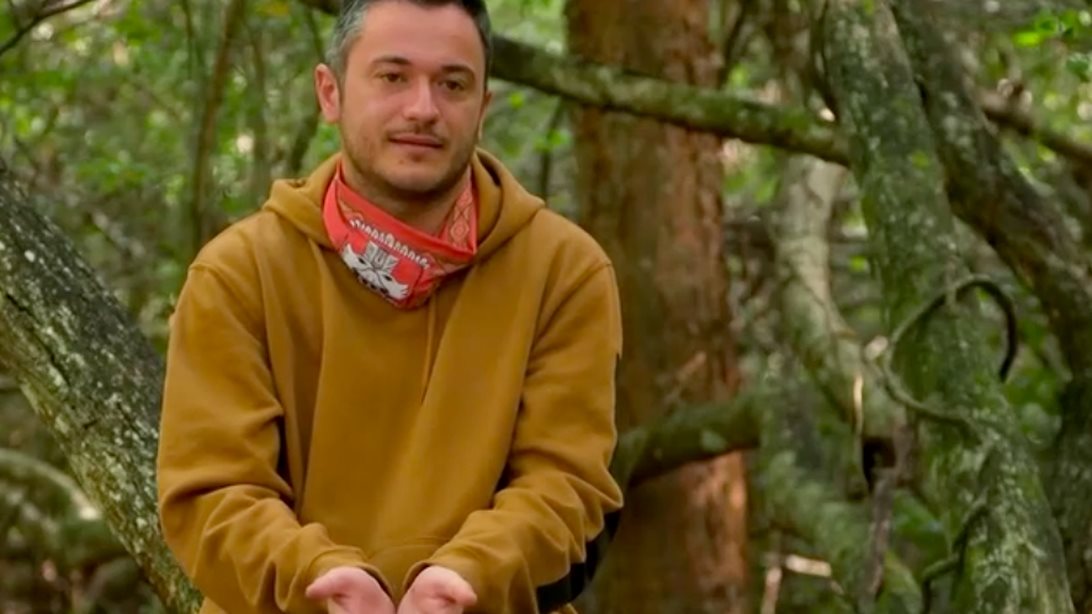 Survivor | Αντέδρασε ο Δημήτρης με την Μαντίσα: "Είπε ότι οι Έλληνες δεν είναι άντρες"