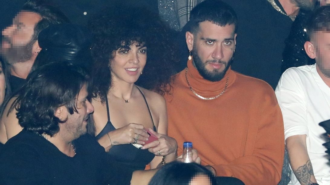 Μαρία Σολωμού και Mente Fuerte στόλισαν το χριστουγεννιάτικο δέντρο τους