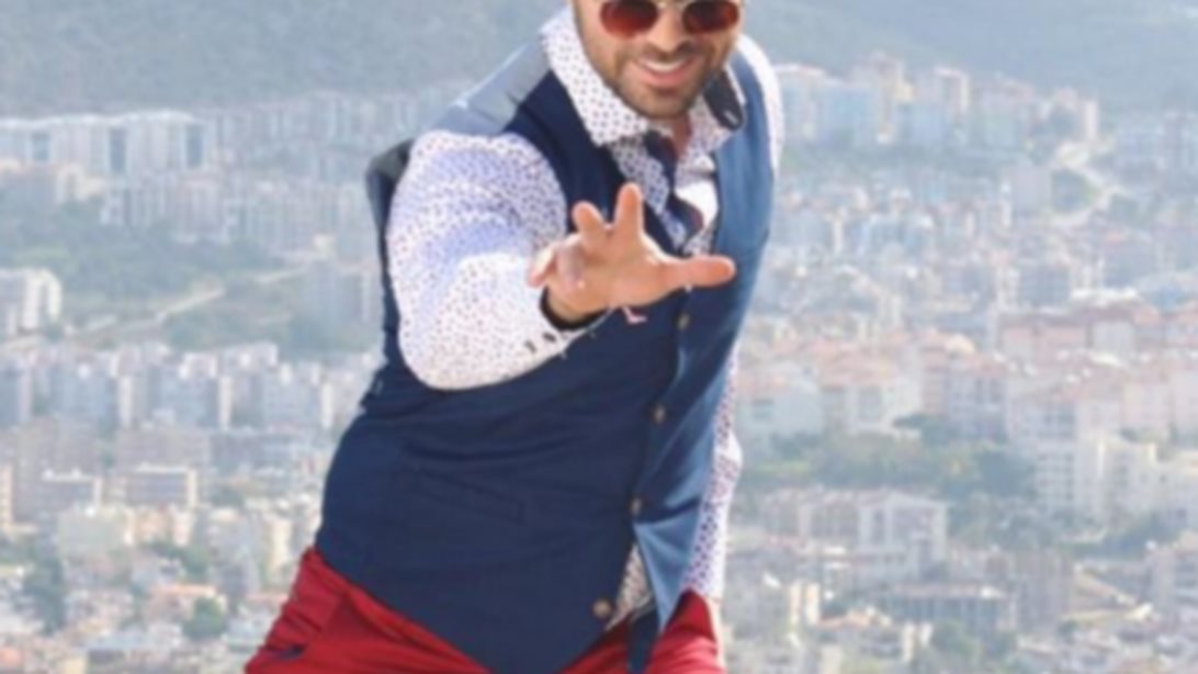 Ηλίας Βρεττός: Το πρώτο μήνυμα μετά το σοβαρό τροχαίο