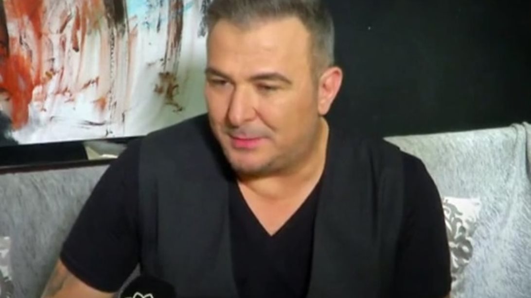 Αντώνης Ρέμος: «Ορισμένες φορές νιώθω ότι έχω στο κοινό το μισό ΑΕΠ της χώρας»