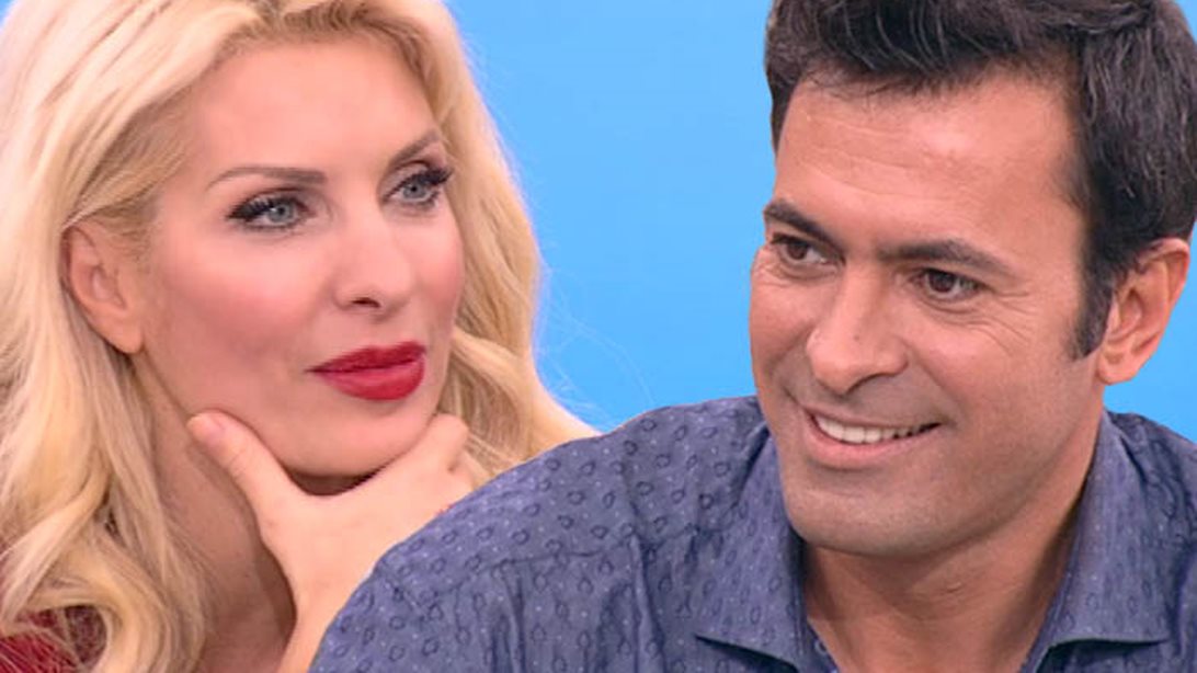 Ο Νίκος Παπαδάκης Στην Ελένη Μενεγάκη: Όσα είπαν για την πρώτη τους γνωριμία &amp; το άγνωστο φλερτ μεταξύ τους