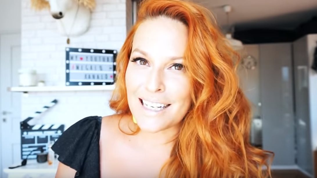 Σίσσυ Χρηστίδου: «“Ξεπουλημένη”, “άτιμη”, “Ύπουλη”, “μας κοροϊδεύεις” είναι λίγα μόνο “γλυκά” λογάκια από τα πολλά που ακούω»