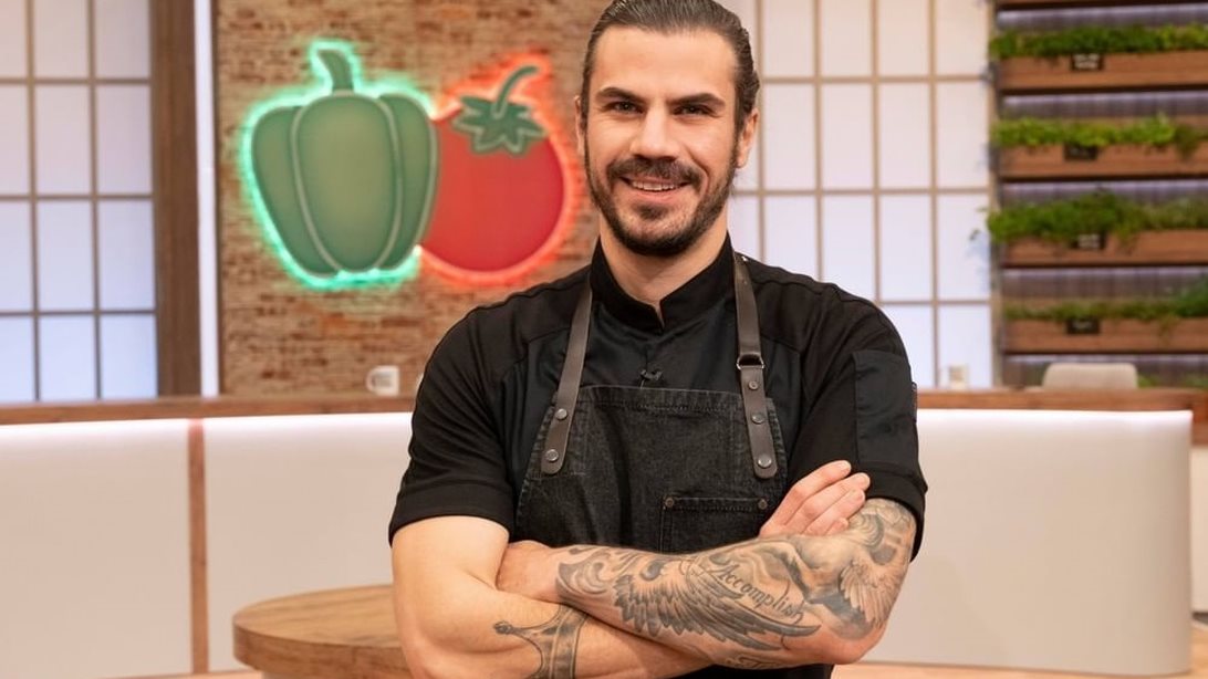 MasterChef | Ο Άκης Πετρετζίκης έχει αδυναμία σε μια παίκτρια και δεν το κρύβει