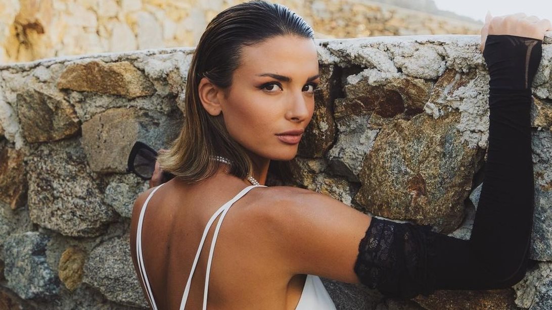 Πιο ξανθιά από ποτέ η Κατερίνα Λιόλιου | Δες τη μεγάλη αλλαγή στα μαλλιά της