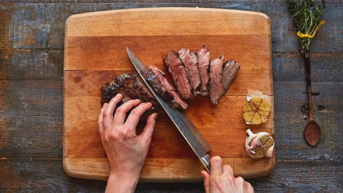 Jamie Oliver: Οι συμβουλές του για να μαγειρεύεις τέλεια το κάθε φαγητό
