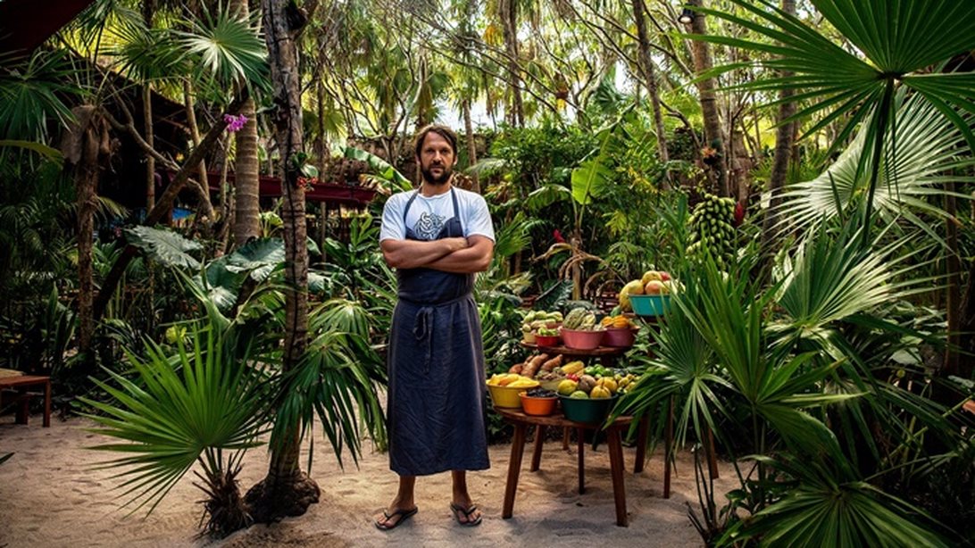 Πώς είναι να ανοίγεις εστιατόριο μέσα στη ζούγκλα;
: Ο διάσημος chef του Noma, Rene Redzepi το έκανε!