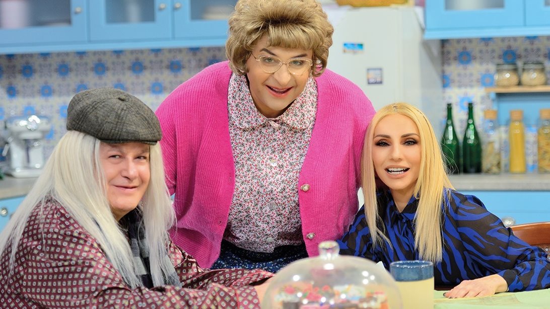 H άβολη αλήθεια πίσω από τη &quot;Super Mammy&quot; του Μάρκου Σεφερλή