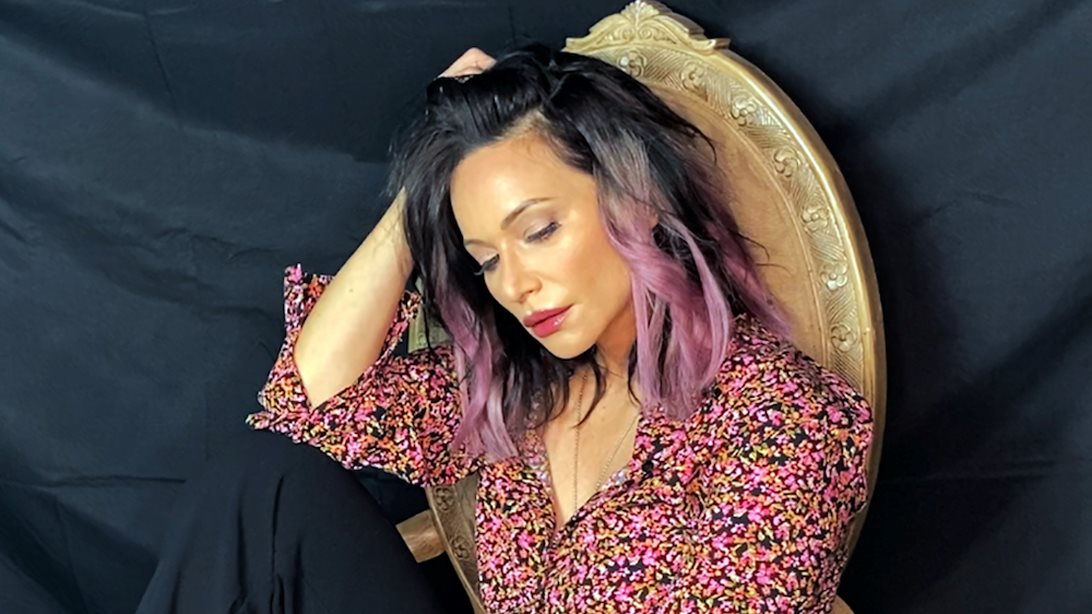 H Μάρω Λύτρα επέστρεψε με νέο τραγούδι!