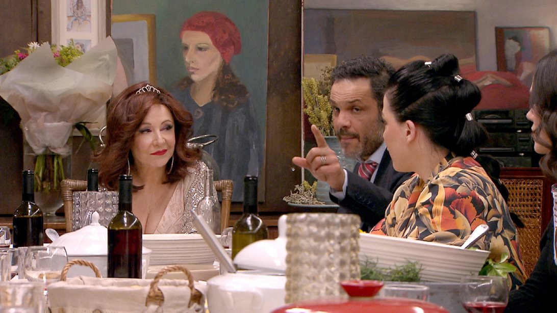 Η τούρτα της μαμάς | Τελικά, η Μαριλού θα ντυθεί νυφούλα;