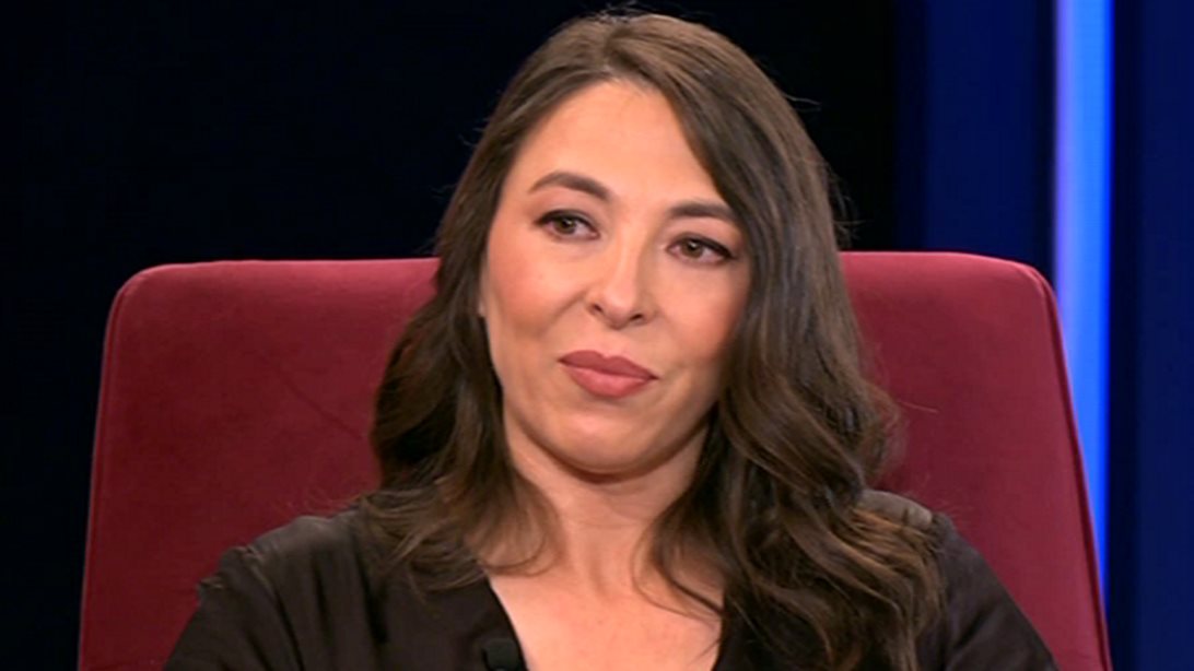 Αλίκη Κατσαβού: Μιλά για όλα! Ο έρωτας με τον Κώστα Βουτσά, η διαφορά ηλικίας &amp; οι τελευταίες ώρες του ηθοποιού