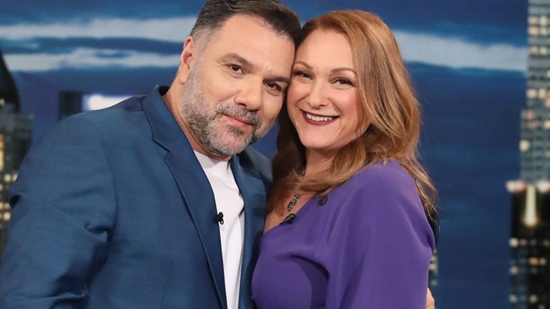 Ρένια Λουιζίδου: Το «Καφέ της Χαράς», ο λόγος που αρχικά ήταν επιφυλακτική  &amp; η κινηματογραφική γνωριμία με τον σύζυγό της