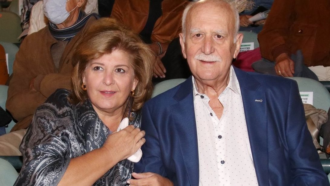 Γιώργος Παπαδάκης | Η τελευταία δημόσια εμφάνιση με τη σύζυγό του, Τίνα Παπαδέλη και η ιστορία αγάπης του ζευγαριού