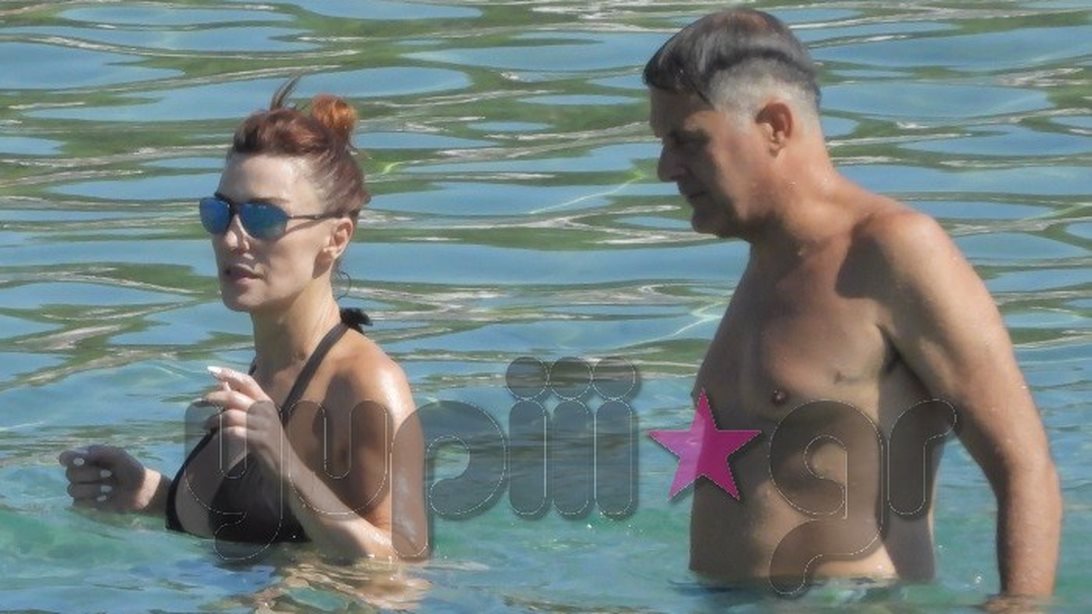 Βίκυ Χατζηβασιλείου : Τα σπάνια στιγμιότυπα με τον σύζυγό της, Γιάννη Ακκά