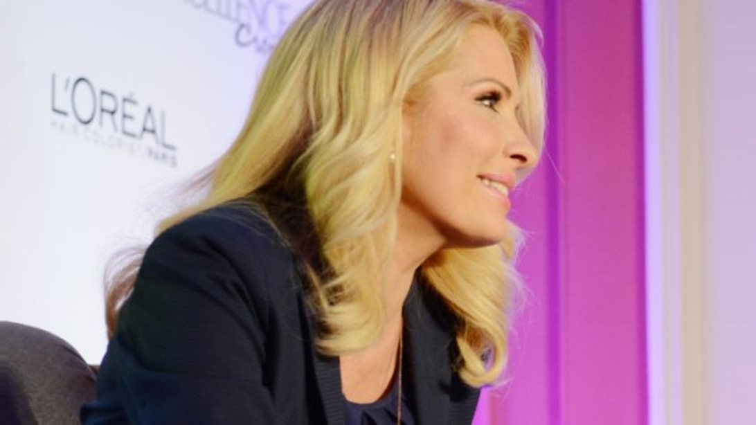 Ελένη Μενεγάκη : Η εντυπωσιακή εμφάνιση της Δευτέρας: Φωτογραφίες