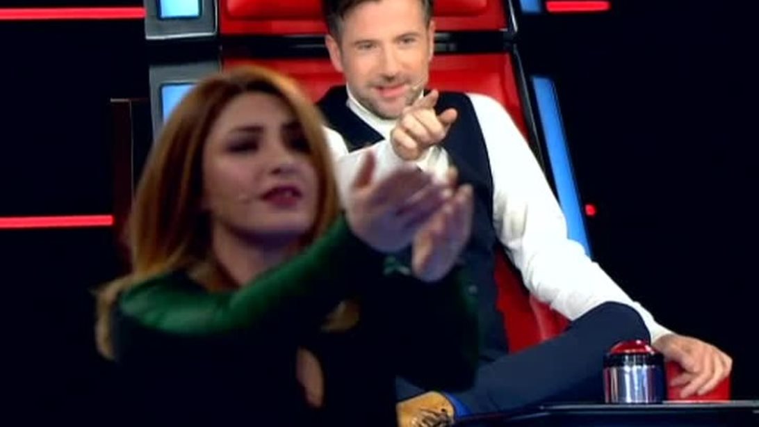 The Voice: Οι καλύτερες στιγμές από το τελευταίο επεισόδιο των blind auditions: Γιατί η Παπαρίζου γονάτισε on air;