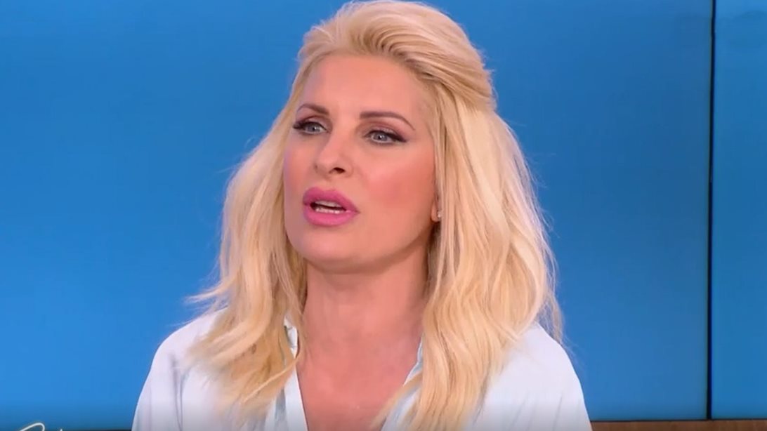 "Μουδιασμένη" η Ελένη Μενεγάκη: "Μαυρίζουμε σαν άνθρωποι"