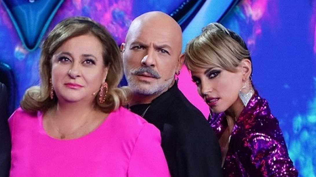 Ελισάβετ Κωνσταντινίδου, Νίκος Μουτσινάς &amp; Αθηνά Οικονομάκου | Το επόμενο βήμα μετά το "The Masked Singer" - Όλες οι πληροφορίες