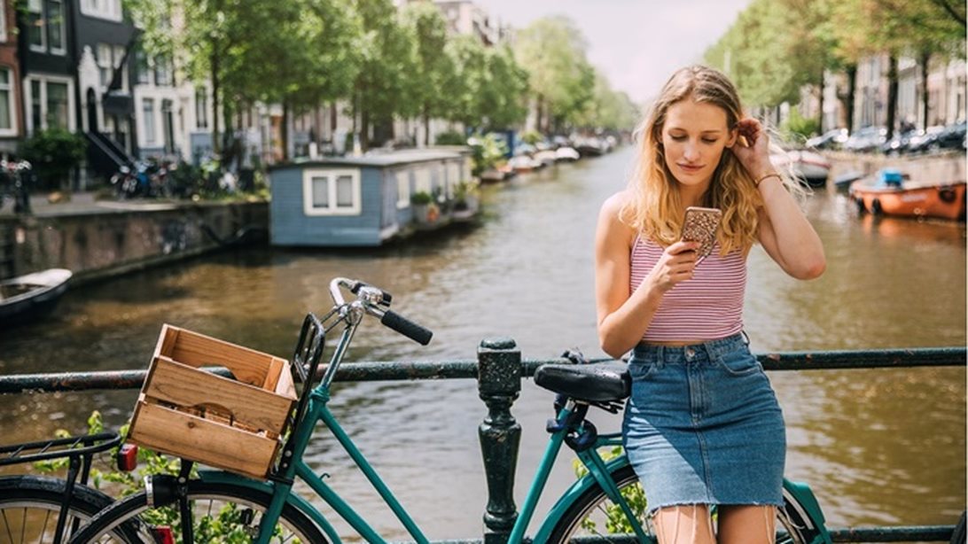 8 υπέροχα πράγματα που συμβαίνουν στο σώμα σου όταν βγαίνεις έξω: Να τι σου προσφέρει ακριβώς μια βόλτα στον ήλιο