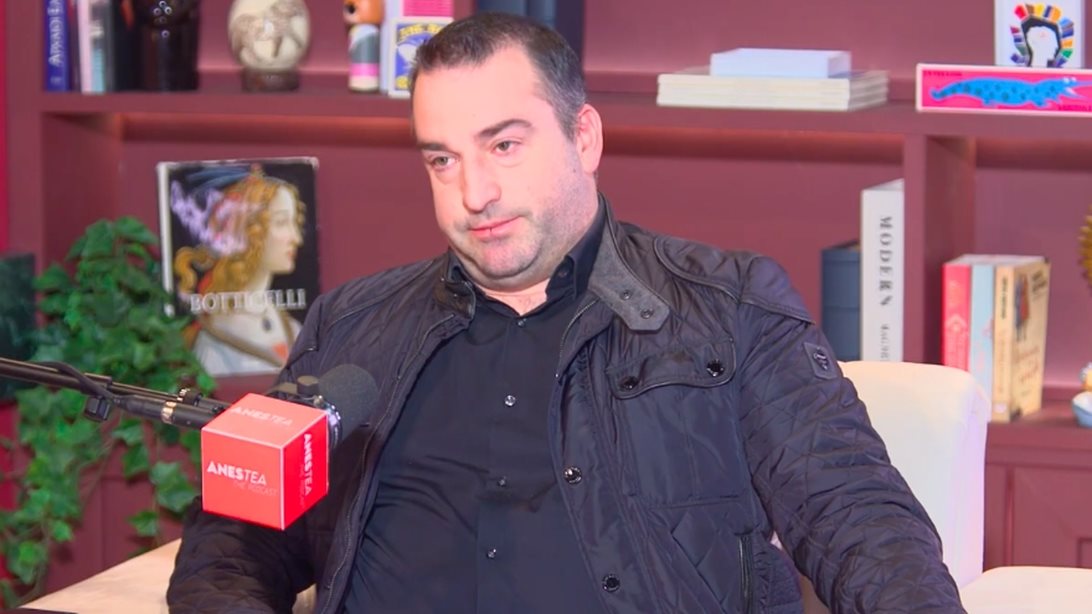 Χάρης Βαφειάς: "Δεν μου αρέσει καθόλου η επίδειξη - Όταν χρωστάς στις τράπεζες αρχίζουν τα χοντρά προβλήματα"