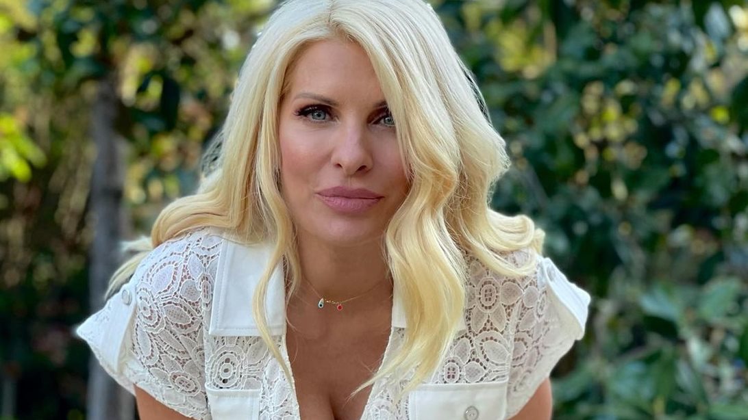 Η Ελένη Μενεγάκη έκανε το εμβόλιο κατά του κορονοϊού