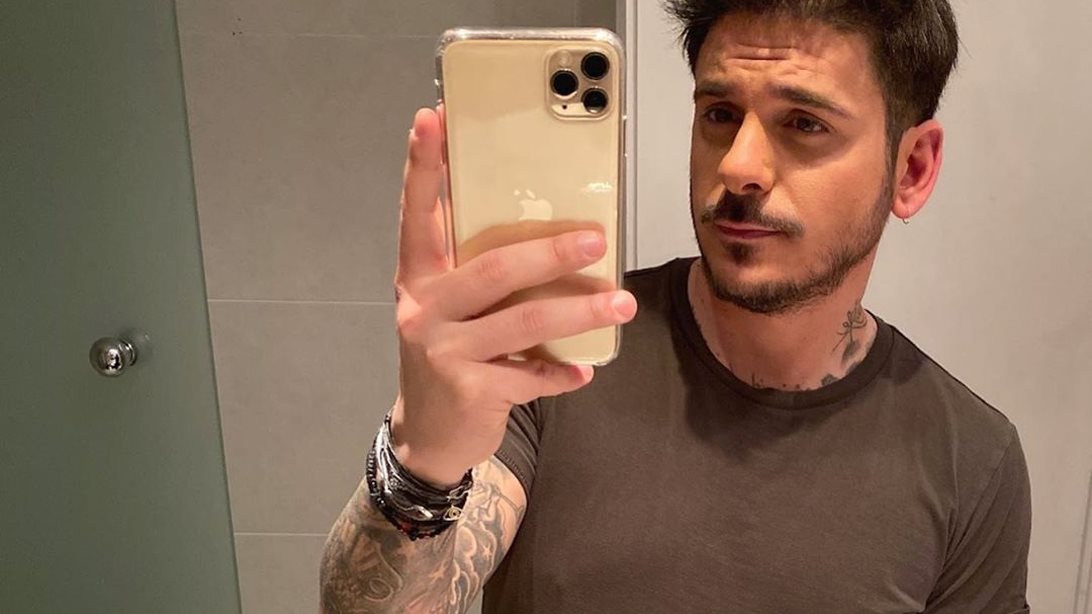 Stan: Μας συστήνει την κούκλα σύντροφό του μέσα από ένα tiktok video!