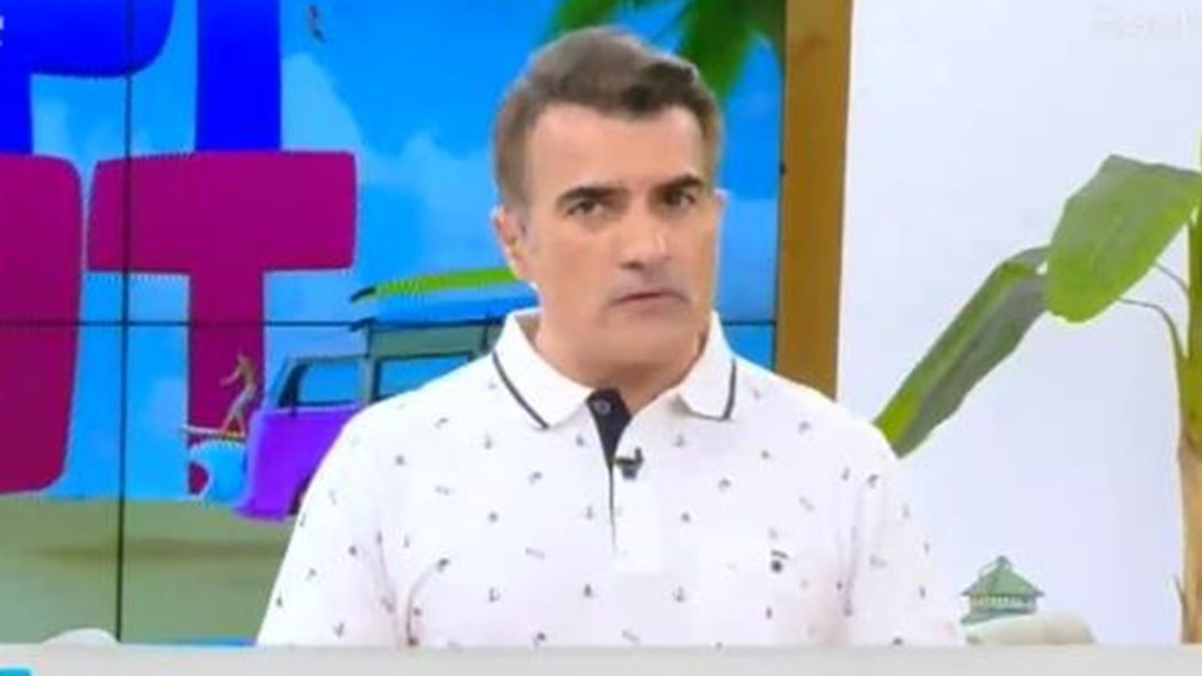 Παύλος Σταματόπουλος: Μόνος στο «Καλοκαίρι #not»! Πού βρίσκονται η Κατερίνα Ζαρίφη και ο Ηλίας Γκότσης;