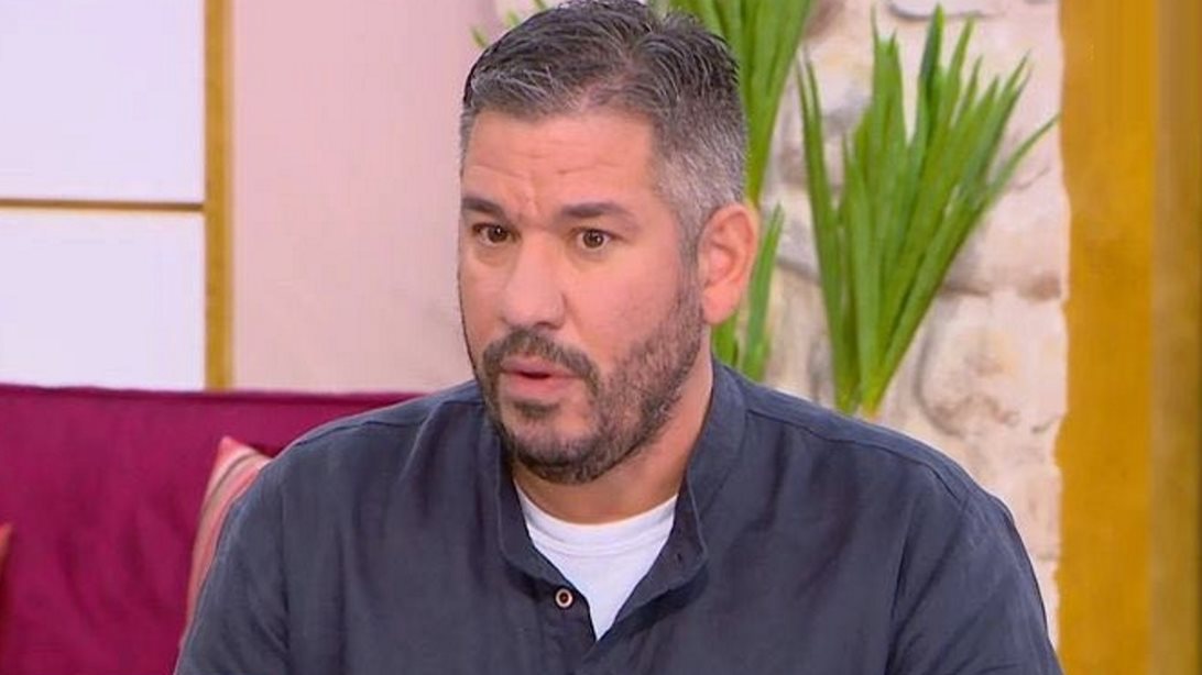 Ο Χάρης Λεμπιδάκης για την Κατερίνα Καινούργιου: "Δεν το έγραψα για να τη χτυπήσω"