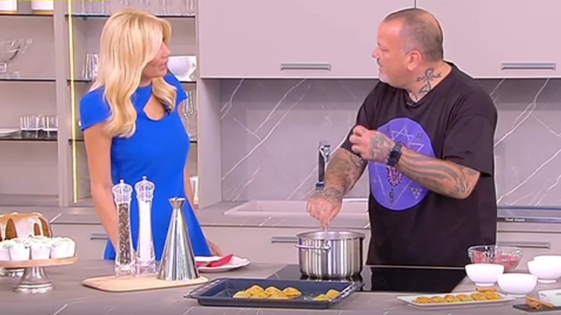 Δημήτρης Σκαρμούτσος στη Φαίη Σκορδά: "Εκεί το πλατό σου, εδώ η κουζίνα μου"