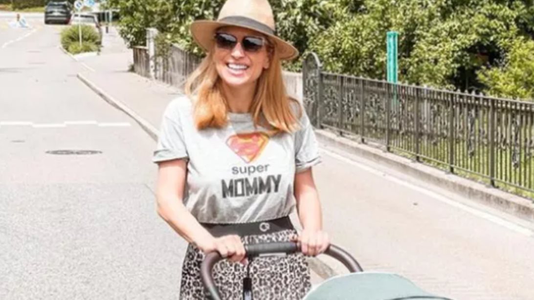 Μαρία Ηλιάκη - Στέλιος Μανουσάκης | Η καινούρια φωτογραφία της νεογέννητης κόρης τους