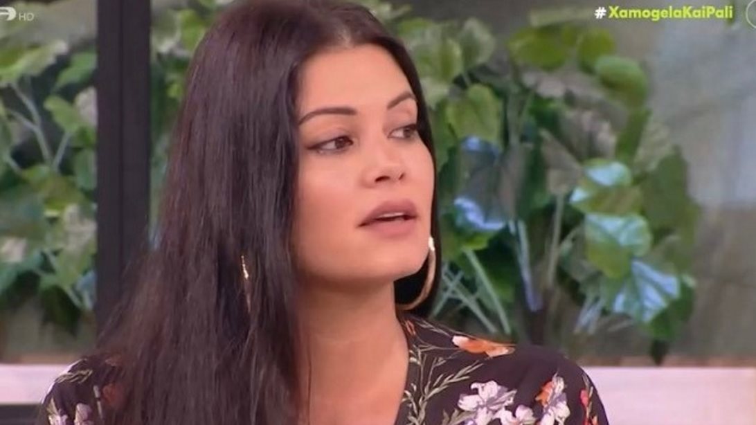 Μαρία Κορινθίου: "Έκανα τη χαζή για να μπορέσω να το αντιμετωπίσω. Τσακωθήκαμε και μου είπε "Εσύ κοριτσάκι μου δεν θα κάνεις τίποτα έτσι, δεν θα πας μπροστά""
