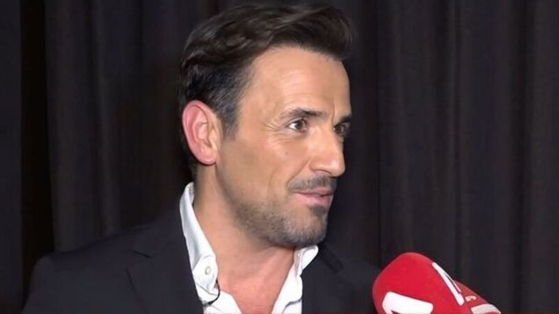 Νίκος Βέρτης: &quot;Δεν είμαι ακόμα έτοιμος ψυχολογικά να τραγουδήσω με άλλο μεγάλο όνομα&quot;