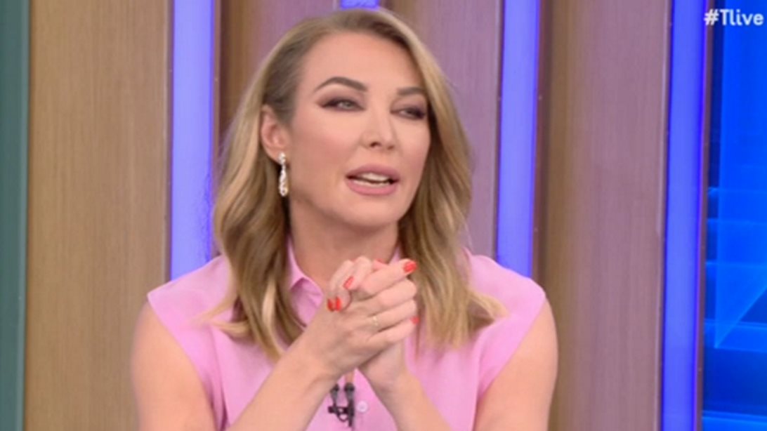 Κίνηση- μάτ της Τατιάνας Στεφανίδου on air: &quot;Σας ευχαριστώ πολύ για τις αποκλειστικότητες και τις πρωτιές. Παλιά στον χώρο, καινούργια στην ομάδα&quot;