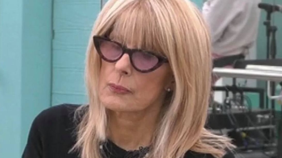 House Of Fame | Έξαλλη η Εύη Δρούτσα με την Χρύσα Μαλακόζη