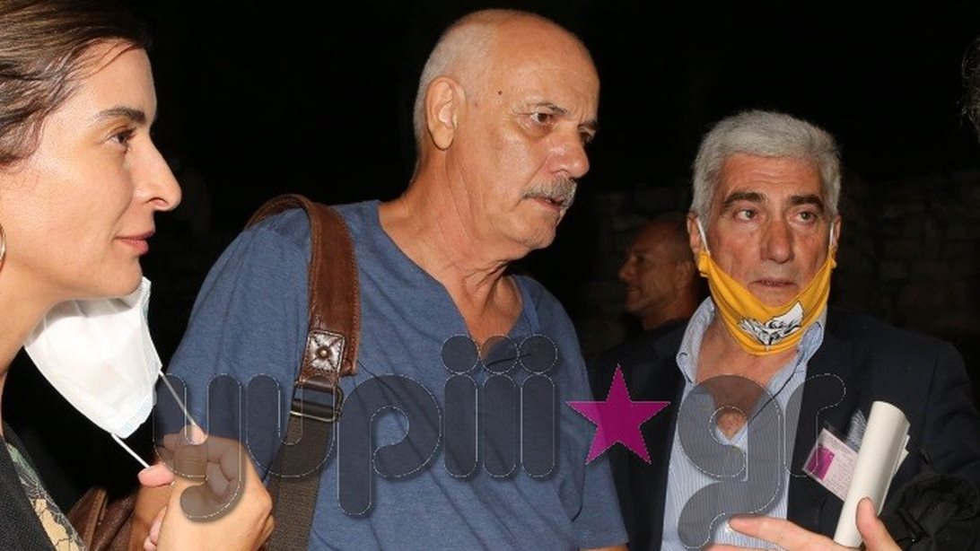 Γιώργος Κιμούλης: Ποζάρει με την κούκλα κόρη του στην Επίδαυρο! Δείτε τις φωτογραφίες