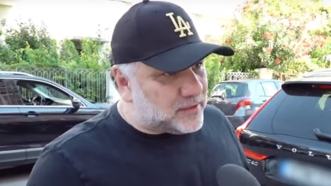 Γρηγόρης Αρναούτογλου: &quot;Μπορείς να ζήσεις την ζωή σου αξιοπρεπέστατα χωρίς βαρύγδουπες καταστάσεις&quot;